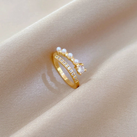 Brass Cartoon Crown Fashion Ring With Electroplating For Women