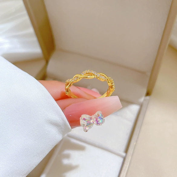 Brass Crown Shaped Women's Fashionable Ring With Copper Micro Inlay And Electroplating