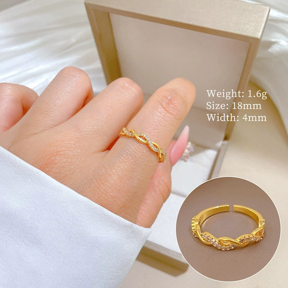 Brass Crown Shaped Women's Fashionable Ring With Copper Micro Inlay And Electroplating