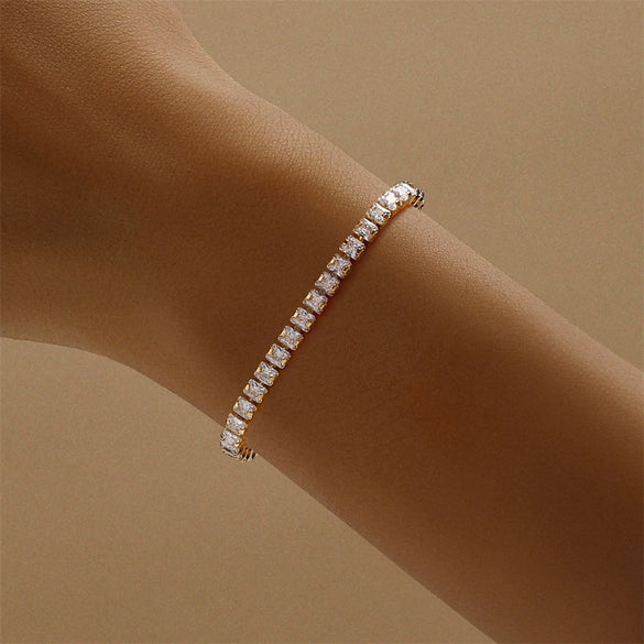 Brass Geometric Round Super Flash Diamond Elegant Simple Style Women's Hand Jewelry Electroplated Copper Bracelet With Real Gold Plating