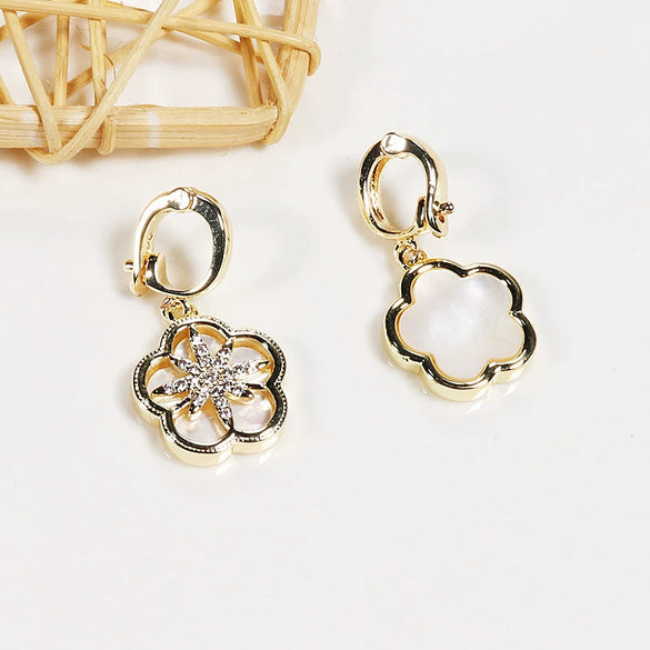 Buckle Copper Seawater Shell Abalone Shell Inlaid Electroplating Fashionable Detachable Pendant Matching Item