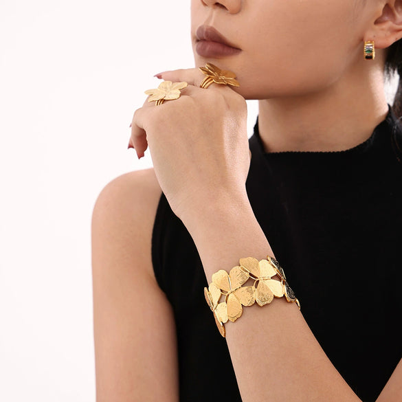 Butterfly Exaggerated Opening Bracelet 316L Stainless Steel 18K Gold Plated Elegant For Women
