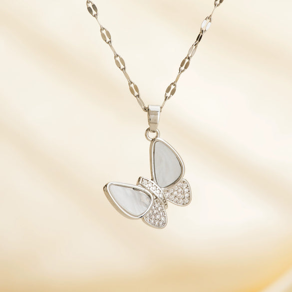 Butterfly Pendant Necklace Women's Fashion Personality Copper Electroplating Animal Shape