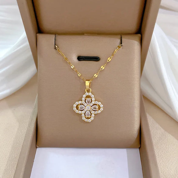 Cartoon Style Heart Shape Flower Titanium Steel Copper Inlay Rhinestones Pendant Necklace