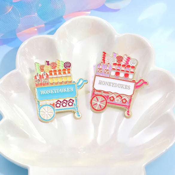 Cartoon Style Letter Carriage Alloy Stamping Stoving Varnish Plating Unisex Brooches