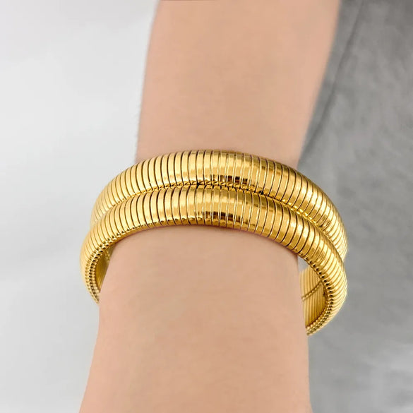 Casual Hip-Hop Oversized Circle Solid Color 304 Stainless Steel 18K Gold Plated Bangle In Bulk
