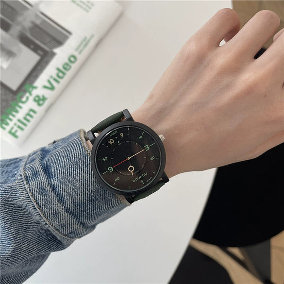 Casual Quartz Watch Alloy Case Leisure Style For Men And Women