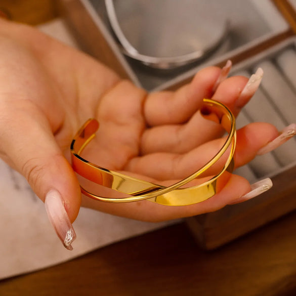 Casual Simple Style Geometric Titanium Steel Wide Bracelet In Bulk