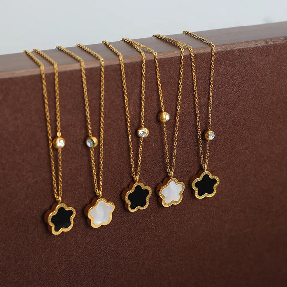 Casual Sweet Four Leaf Clover Titanium Steel Plating Inlay Shell Zircon 18k Gold Plated Pendant Necklace