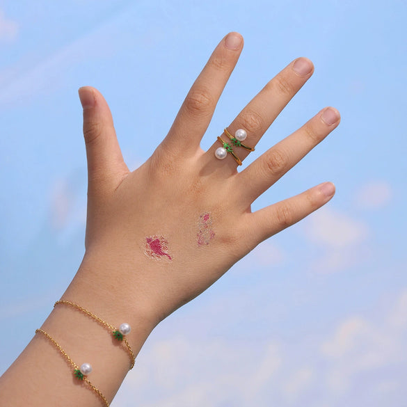 Children's Jewelry Set With Omega Crown Beads In Stainless Steel And Green Glass Electroplated Small Fresh Cute Design