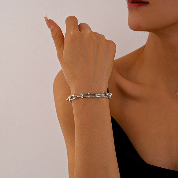Cold Style Horseshoe Buckle Chain Bracelet Alloy Electroplated Geometric