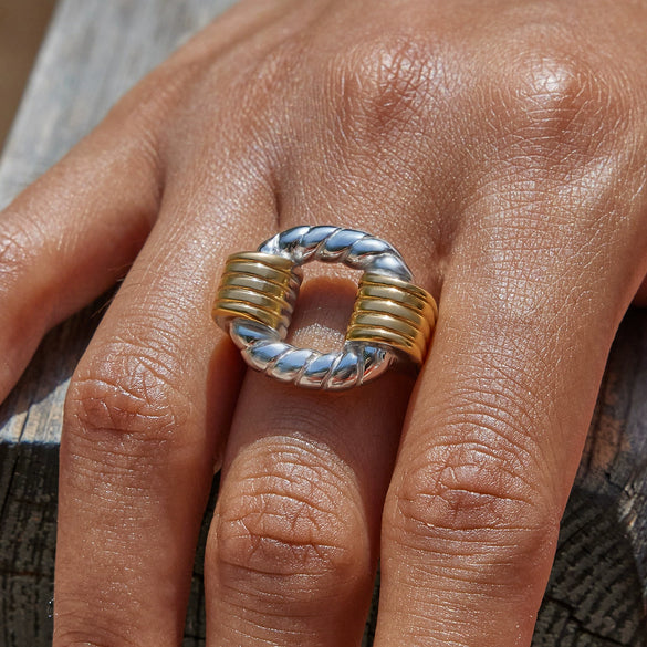 Color Matching Ring Titanium Steel Non Fading Women's Jewelry With Geometric Shape And Electroplating Process