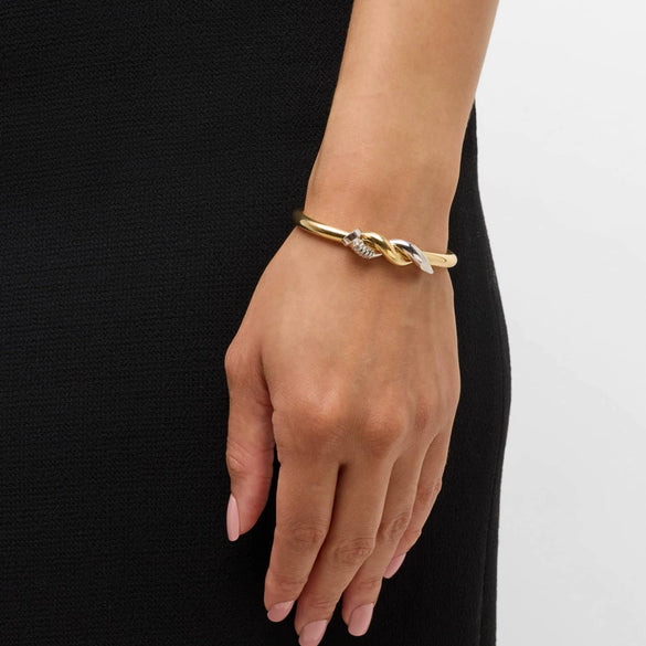 Color Matching Titanium Steel Electroplated Bracelet High End Hand Jewelry