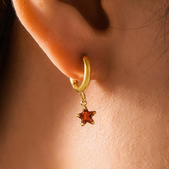 Colorful Glass Diamond Fivepointed Star Pierced Earrings Plated With Real Gold In Niche Style Made Of Stainless Steel And Glass Drill With Electroplating Process