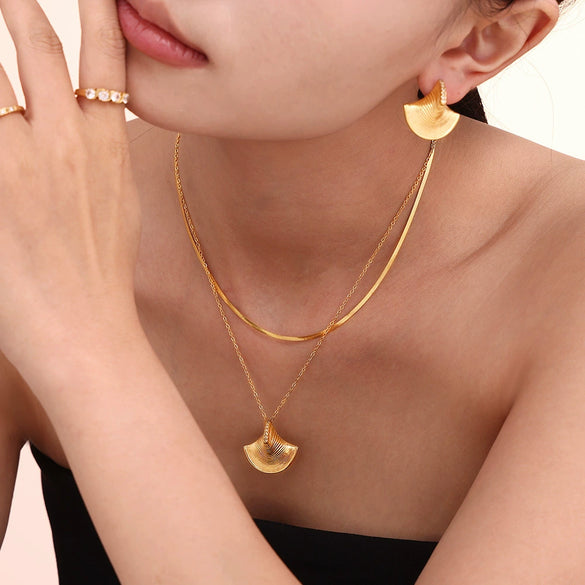 Cool Style Three Dimensional Fan Shells Zircon Pendant Necklace And Earrings Set In Titanium Steel With Electroplating For Women