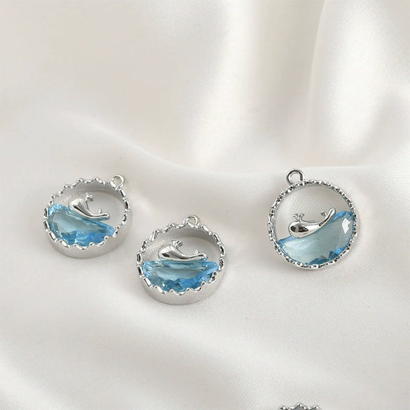 Copper Electroplated Ocean Whale Crystal Round Pendant Handmade Jewelry Accessories