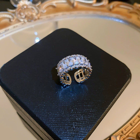 Copper Finger Ring With Geometric And Flower Pattern Electroplating For Women Light Luxury Style