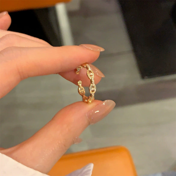 Copper Finger Ring With Geometric And Flower Pattern Electroplating For Women Light Luxury Style