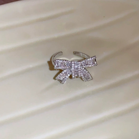 Copper Finger Ring With Geometric And Flower Pattern Electroplating For Women Light Luxury Style