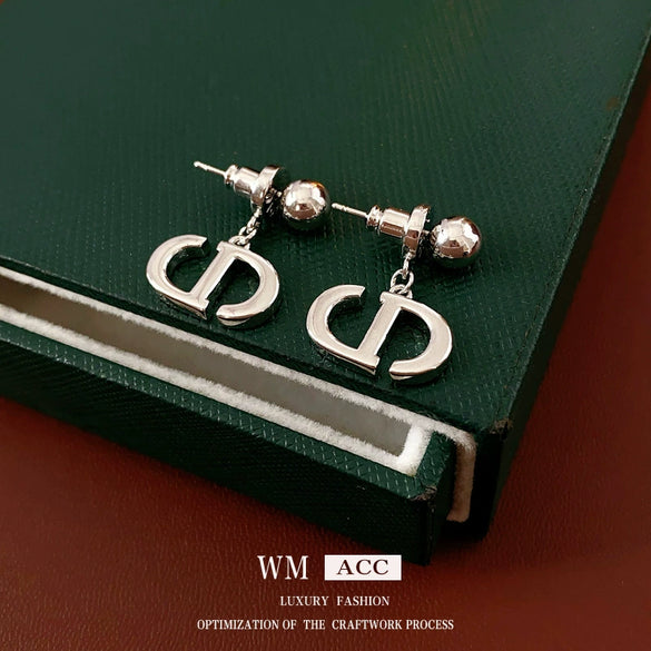 Copper Geometric Oval Pig Nose Electroplated Twowear Stylish Earrings For Women