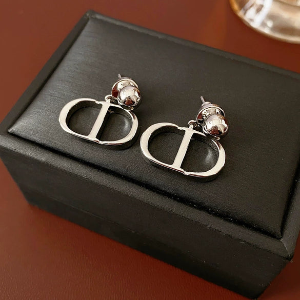 Copper Geometric Oval Pig Nose Electroplated Twowear Stylish Earrings For Women