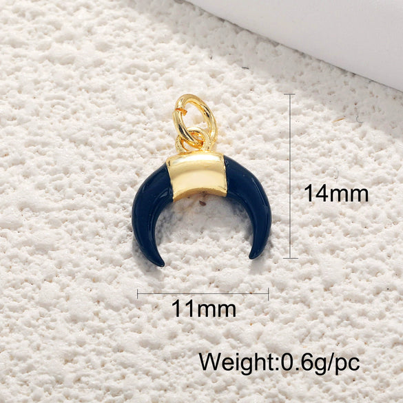 Copper Gold Plated Heart Shape Zircon Necklace Pendant With Moon Eye Cat Elephant Antler Hat Compass Diy Accessories