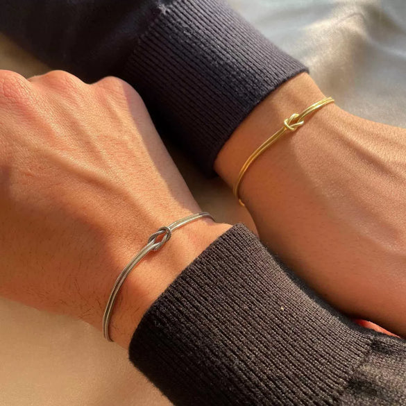 Copper Heart Knot Snake Chain Bracelet Electroplated Love Knot Couple Bracelet With Round Snake Bone Style For Unisex Wear