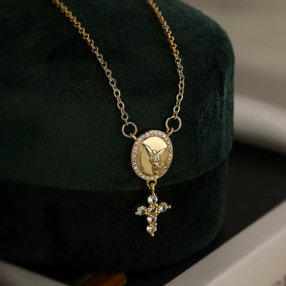 Copper 18K Gold Plated Zircon Cross Pendant Necklace Geometric Simple Women's Fashion Collarbone Chain