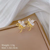 Copper Light Luxury Geometric Hollow Five Leaf Flower Electroplated Women's Necklace And Earrings Set