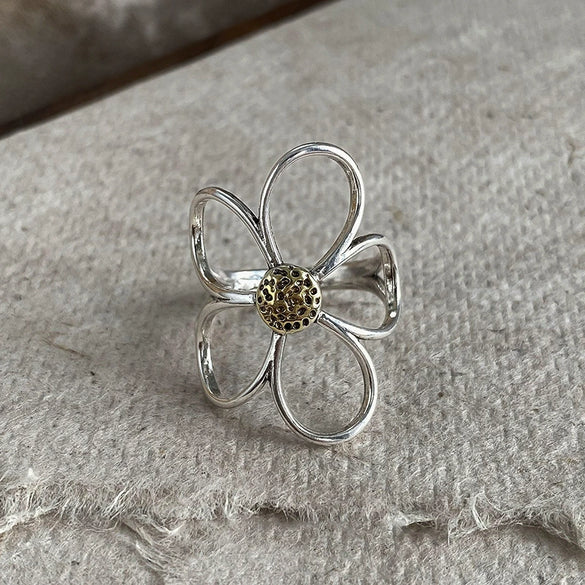 Copper Light Luxury Women's Ring Set With Zirconia Hollow Butterfly Flower Design
