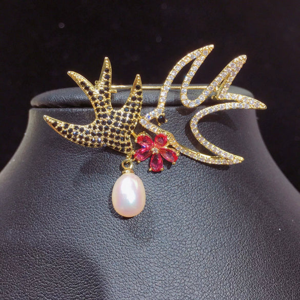 Copper Microinlaid Natural Freshwater Pearl Animalshaped Brooch Highend Craft For Women