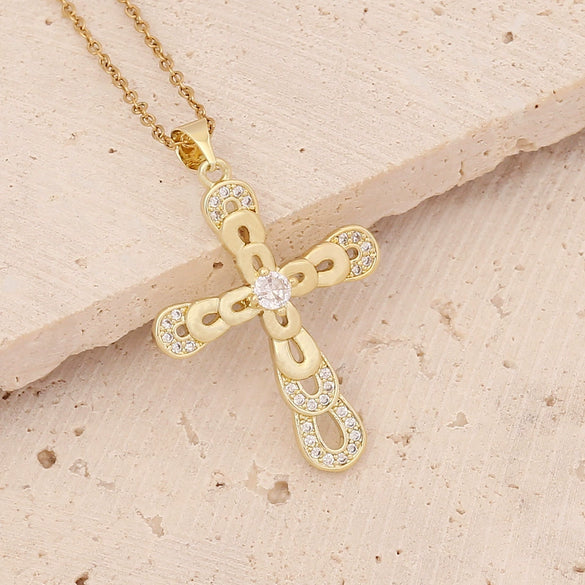 Copper Microinlaid Zircon Cross Pendant Hip Hop Fashion Necklace