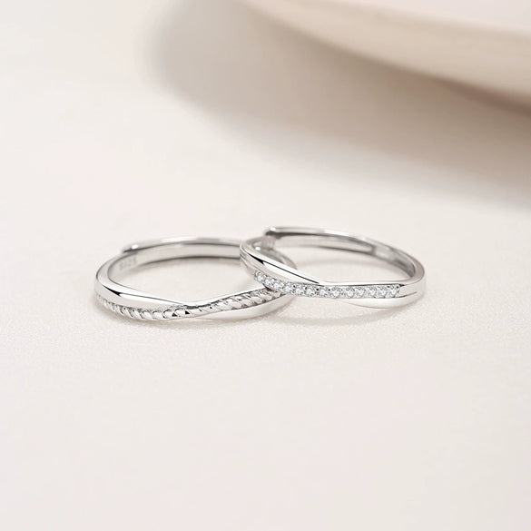Couple Ring 925 Silver Mobius Twist Geometric Diamond Design