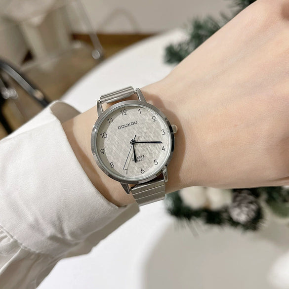 Couple Square Retro Style Watch With Stainless Steel Strap And Alloy Case