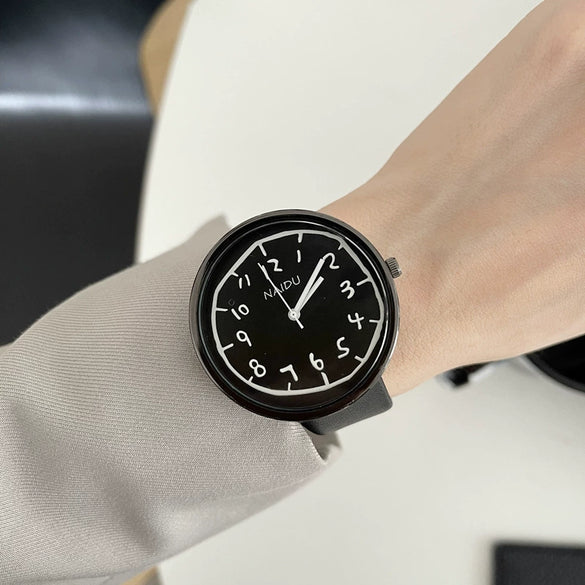 Couple Watch Alloy Case Ordinary Glass Mirror Black And White Graffiti Leisure Style