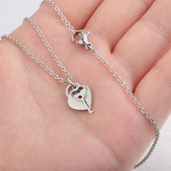 Couples Love Concentric Lock And Key Necklace Titanium Steel Heart Pattern Electroplating