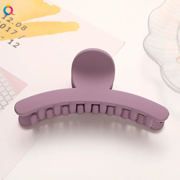 Cream Color Resin And Plastic Shark Hair Clip For Women Handmade Solid Color Geometric Hair Accessory Wholesale