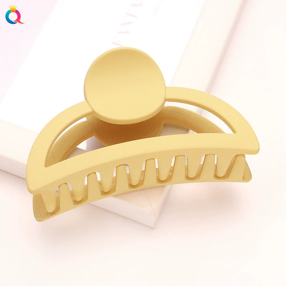 Cream Color Resin And Plastic Shark Hair Clip For Women Handmade Solid Color Geometric Hair Accessory Wholesale