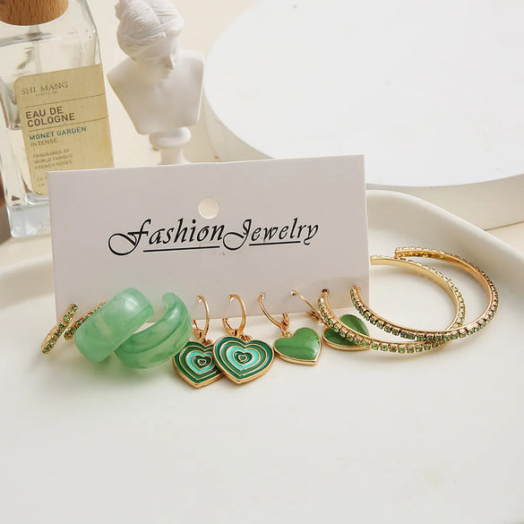 Creative Green Oil Dripping Love Heart Pendant Rhinestone Inlaid C- Shaped Earrings 5-Piece Set