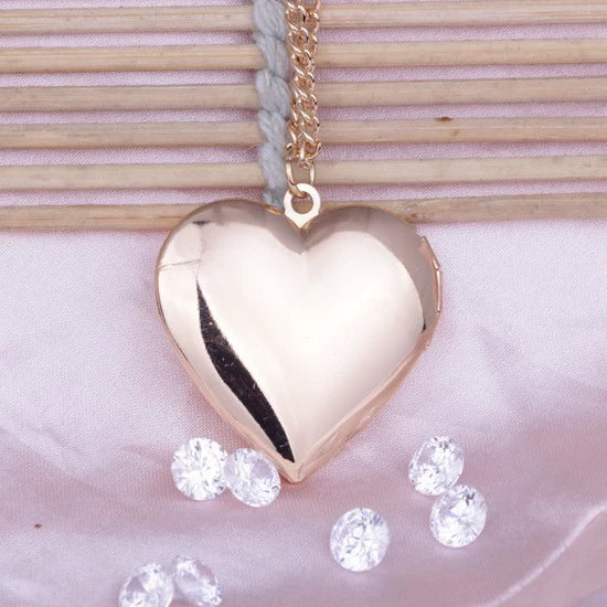 Creative Heartshaped Pattern Jewelry New Hearttoheart Box Can Be Opened Exquisite Necklace Xh003