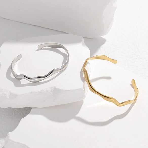 Creative Wave Shaped Opening Fashion Jewelry Bracelet For Women In Stainless Steel With Electroplating