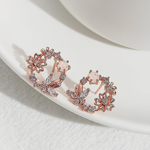 Creative Women's Earrings With Sweet Flower Heart Pearl Bow Wreath Design Alloy Electroplated
