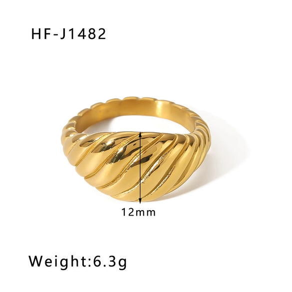 Croissant Pleated Stainless Steel 18K Gold Plated Retro Ring For Women With Geometric Design