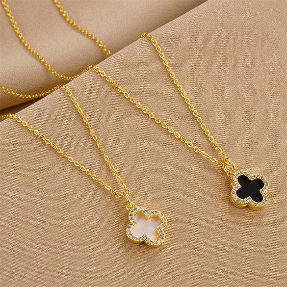 Doublelayer Fourleaf Clover Black And White Motherofpearl Pendant Titanium Steel Necklace For Women With Ochain And Geometric Pattern