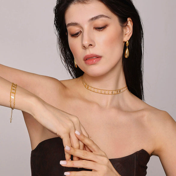 Doublelayer Stainless Steel Niche Necklace And Bracelet For Women With Diamond Sequins Light Luxury And Simple Style Electroplated