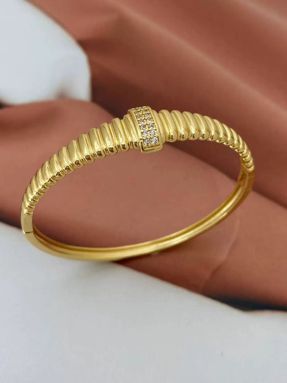 Elastic Bracelet Copper Goldplated Geometric Style Electroplated Hand Jewelry For Men And Women