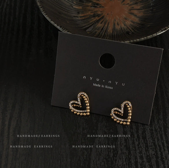 Elegant Alloy Heart Earrings With Printed Diamond Encrusted Design Simple Trendy Heart Shape Earrings For Women