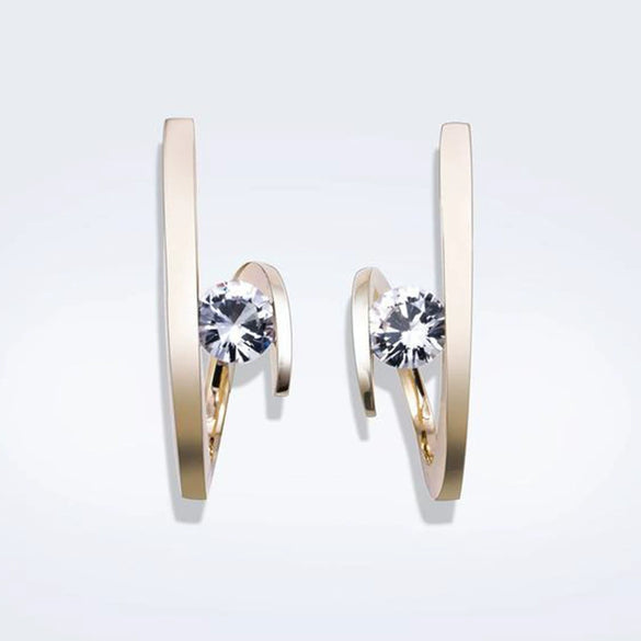 Elegant Geometric Metal Earrings For Women With Electroplated Gold Finish And Single Stone Inlay Glossy Minimal Fashion Ear Jewelry