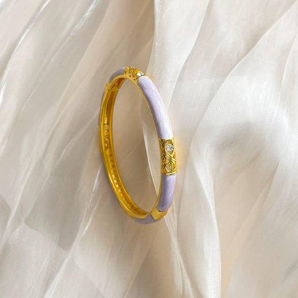 Elegant Geometric Plated Bracelet With Glossy Finish And Semihollow Design Versatile Fashion Jewelry Accessory