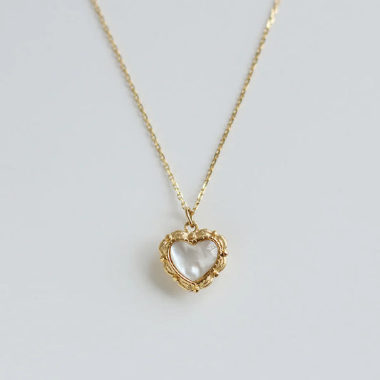 Elegant Heart Shape Stainless Steel Inlay Shell Pendant Necklace